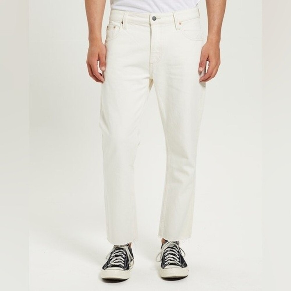Rolla’s Relaxo Relaxed Fit Raw Hem Jeans in Salt 36 NWT